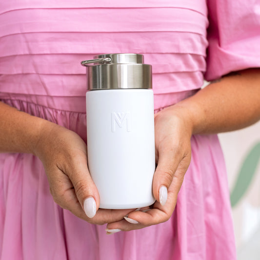 Stainless steel Fusion lid with removable silicone seal, leak‑resistant and dishwasher‑safe for MontiiCo bottles.