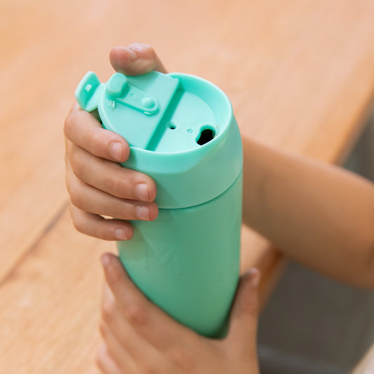 MontiiCo Fusion Coffee Lid with leak‑resistant flap and removable silicone seal for easy sipping.