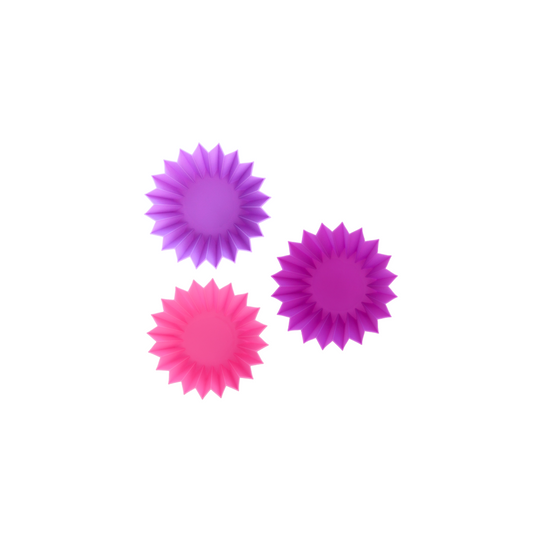 Jumbo silicone bento cups in blush colours, keeping snacks neat and fun inside any kids’ lunchbox.