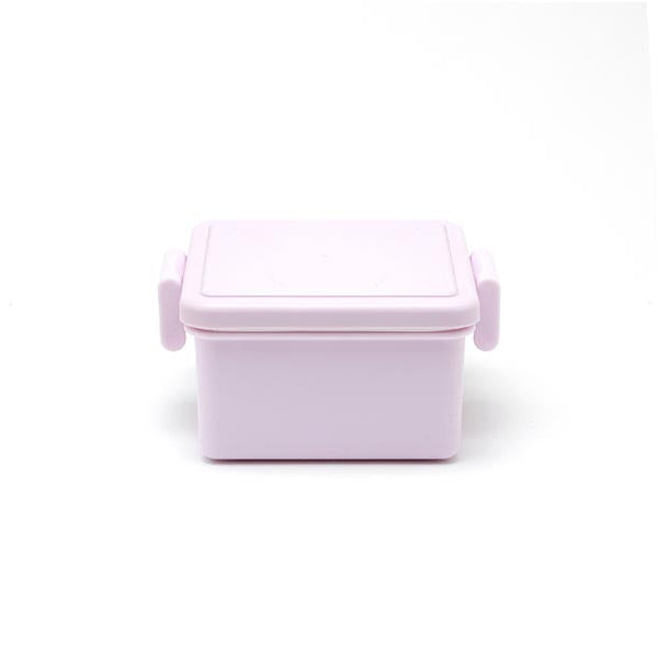 Freezable Lid Container Small in Powder Purple with removable cooling lid, perfect for keeping kids’ snacks chilled.