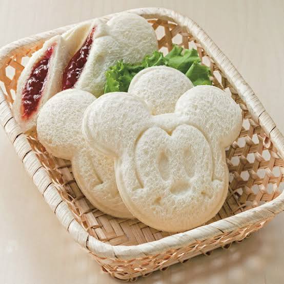 Mickey Mouse Sandwich Pocket Maker